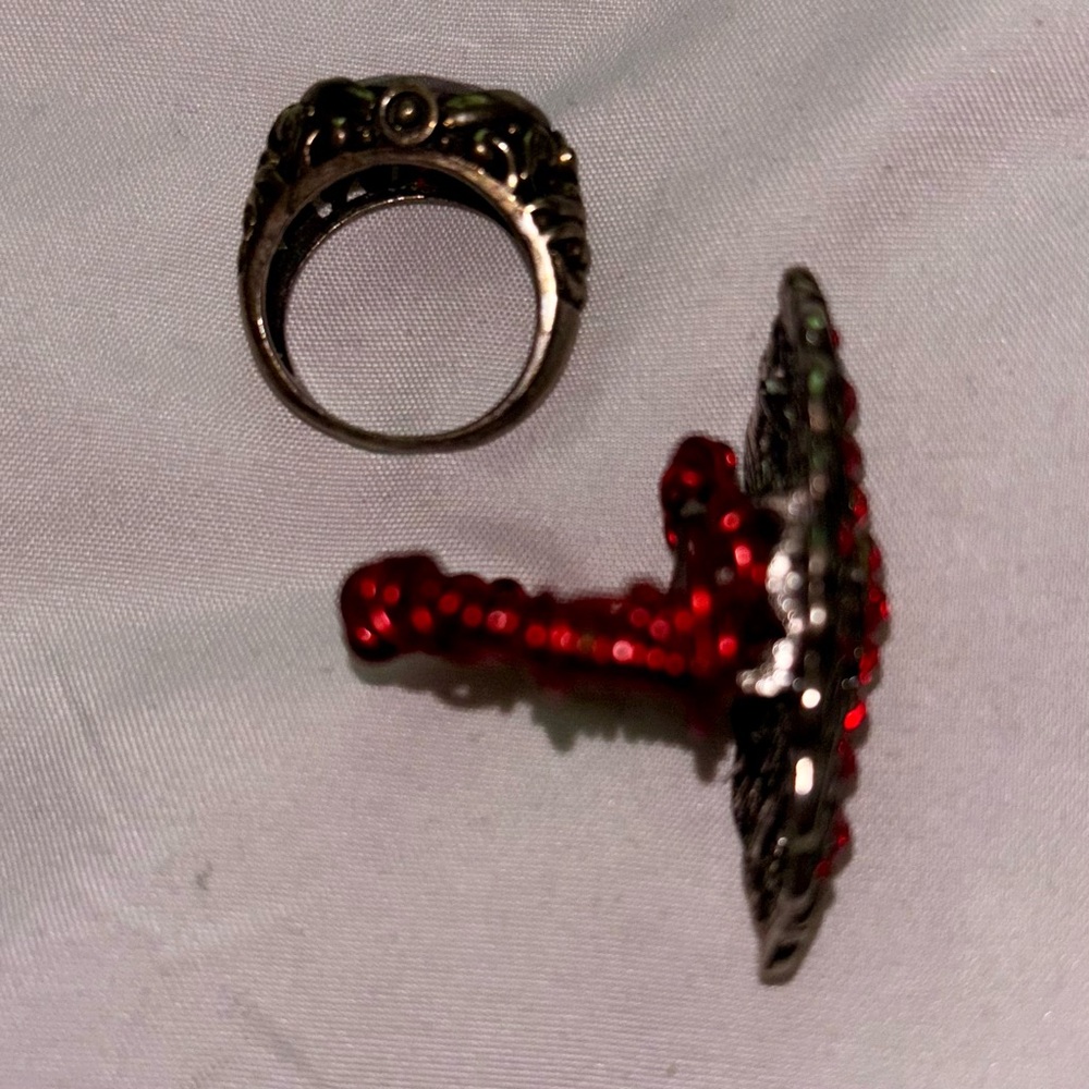 Red Rings Two Costume Jewelry - Picture 7 of 10